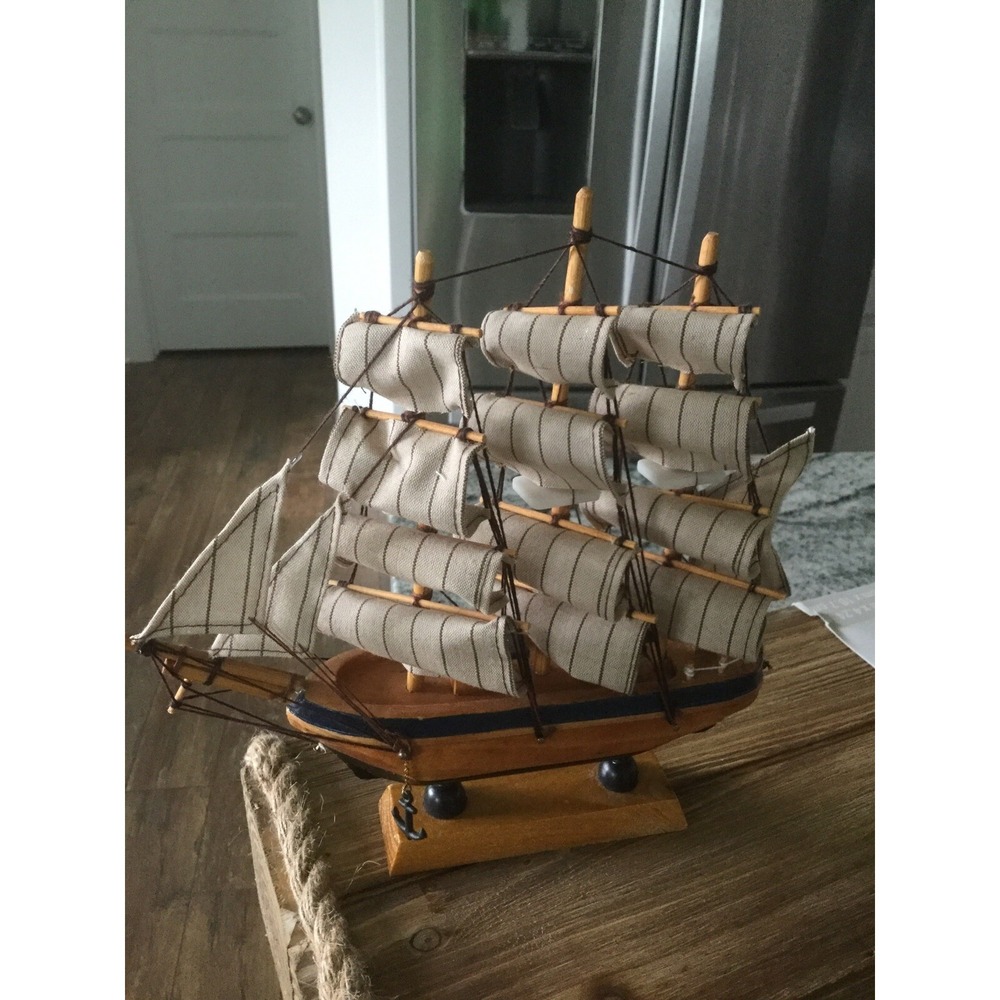 Wooden Tall Ship Model Ship 10" (A8)